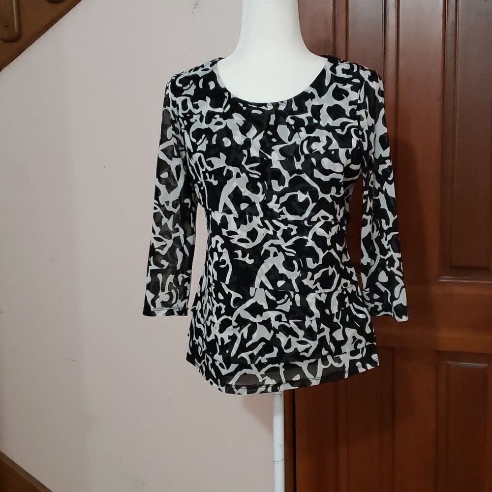 Alfani women's pullover top, size petite large, black grey print
